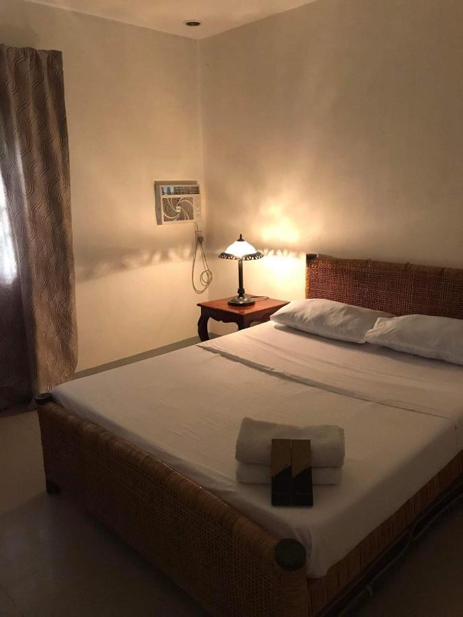 Hiraya Bed And Breakfast Roxas City Cameră foto